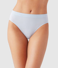B-Smooth Seamless Hi-Cut: Soft Sky