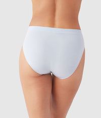 B-Smooth Seamless Hi-Cut: Soft Sky