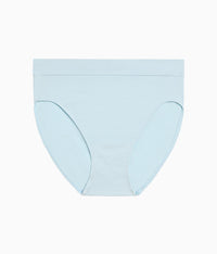 B-Smooth Seamless Hi-Cut: Soft Sky